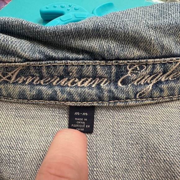 Women's Distressed Denim Jacket (M) - Picture 3 of 3